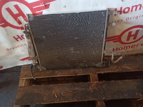 Condensador Nissan March 2013 - 5165136