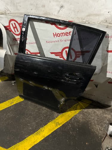 Puerta Trasera Izquierda Nissan Tiida 2010 - 6170935