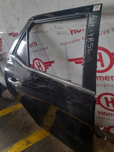 Puerta Trasera Derecha Toyota Hilux 2025 - 5930813