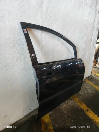 Puerta Delantera Derecha Nissan Tiida 2009 - 7033905