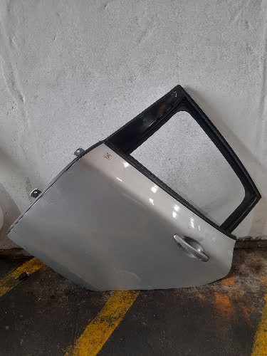 Puerta Trasera Izquierda Peugeot 208 2017 - 6995215