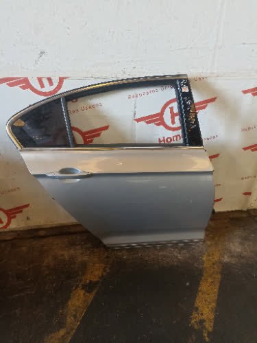 Puerta Trasera Derecha Volkswagen Passat 2017 - 5954312