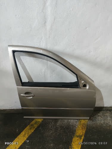 Puerta Delantera Derecha Volkswagen  2007 - 6747541