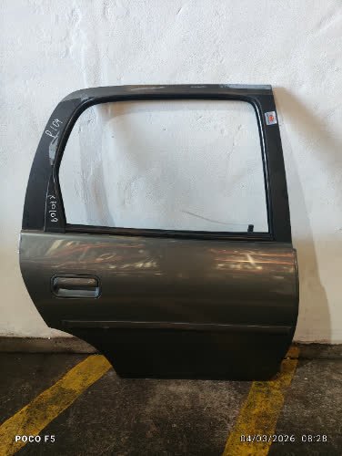 Puerta Trasera Derecha Chevrolet Classic 2011 - 6911160
