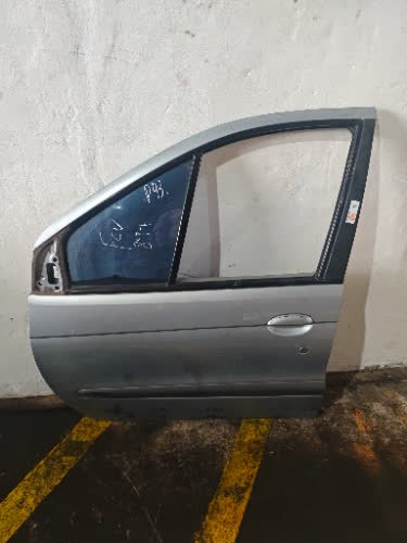Puerta Delantera Izquierda Renault Scenic 2005 - AA00116784