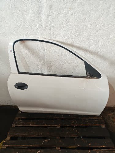 Puerta Delantera Derecha Chevrolet Celta 2014 - 6674393