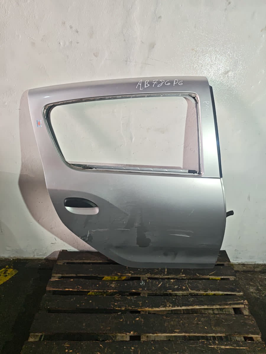 Puerta Trasera Derecha Renault Sandero 2017 - 7664728